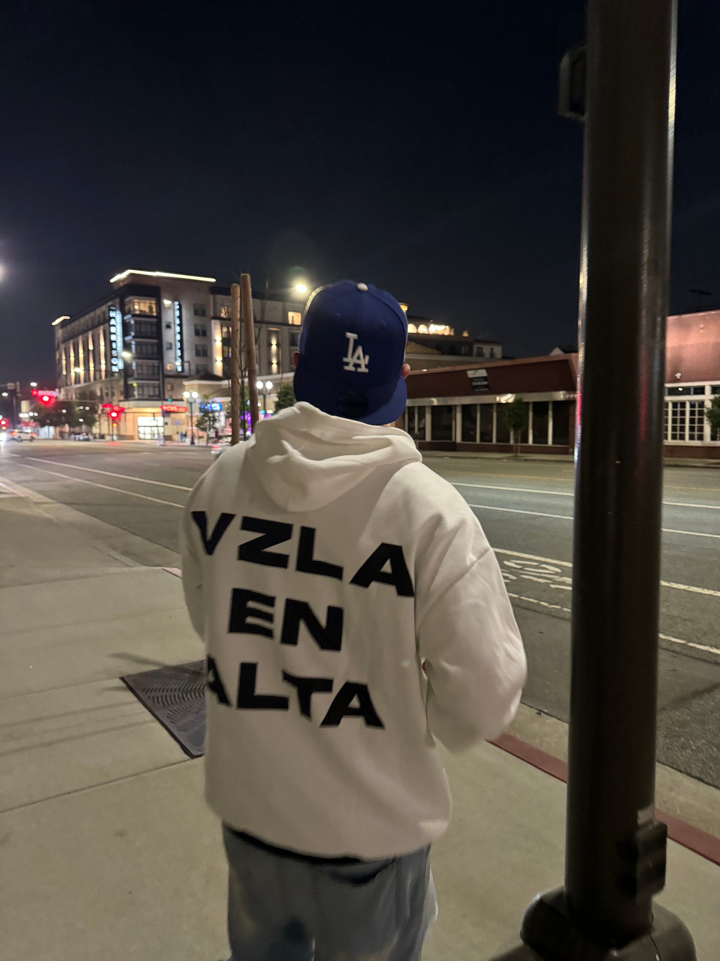 VZLA EN ALTA hoodie